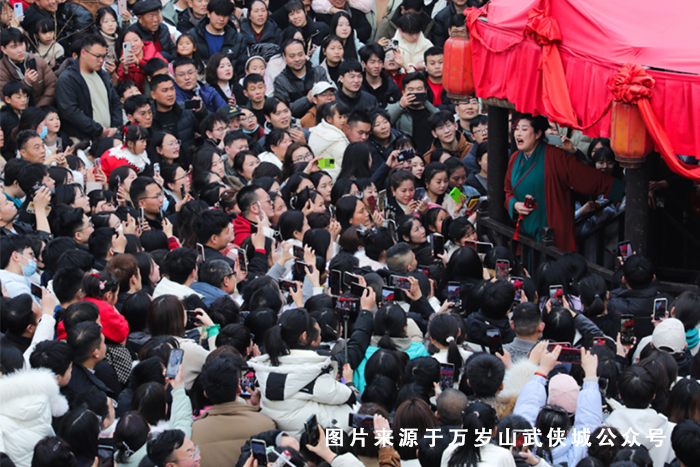 開封王婆爆火的背后，如何才能推動(dòng)景區(qū)的可持續(xù)發(fā)展？