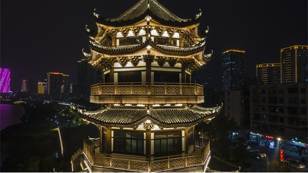 你還在擔(dān)心不知如何做建筑物燈光照明嗎？從這兩點(diǎn)入手