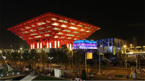 博覽建筑亮化設(shè)計(jì)體現(xiàn)壯觀的建筑氣勢(shì)