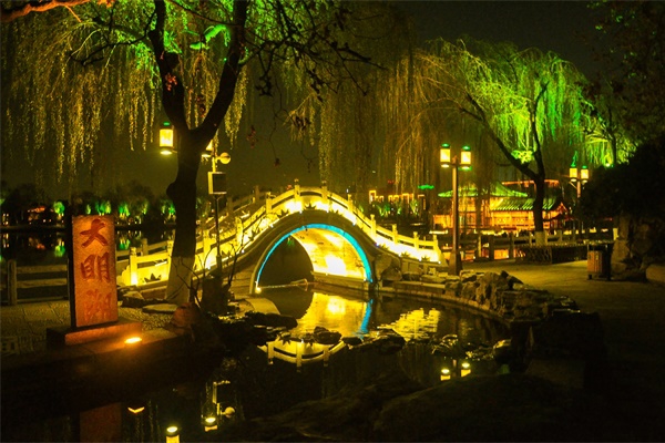 公園夜景亮化應(yīng)該如何設(shè)計？